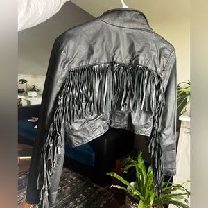 VINTAGE CROPPED FRINGE LEATHER JACKET